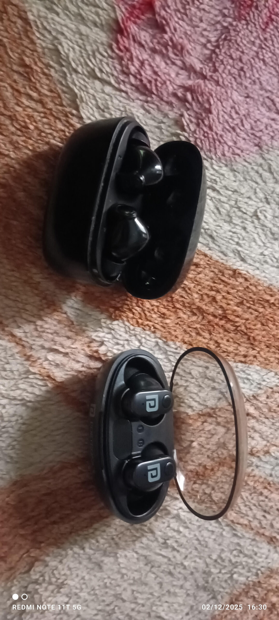 Am I Paying for the Sound or the Logo? My Experiment Testing  Earbuds vs. 0 AirPods